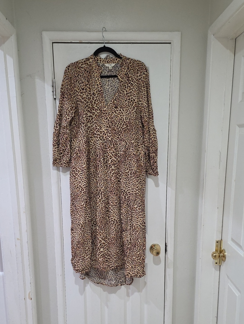 Terra & Sky Leopard Print V-Neck Midi Dress - Beige/Brown